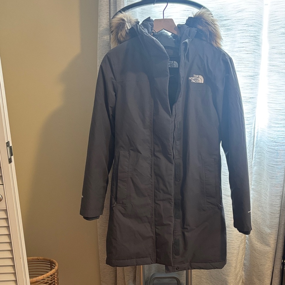 The North Face Women’s Arctic Parka - Color Grey